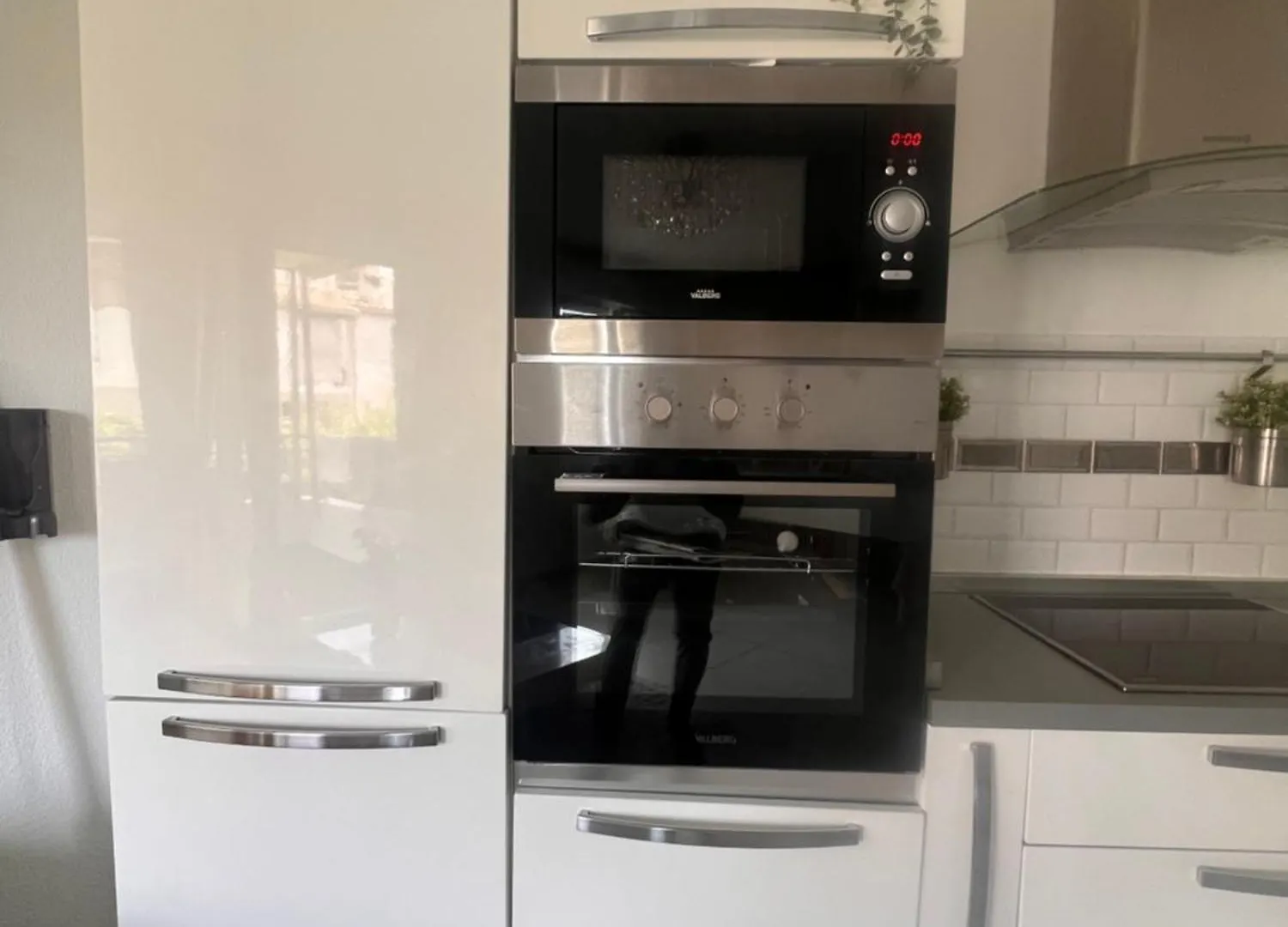 Appartement Renove , Terrasse, Parking En Sous Sol 0*, Saint-Laurent-du-Var Francie